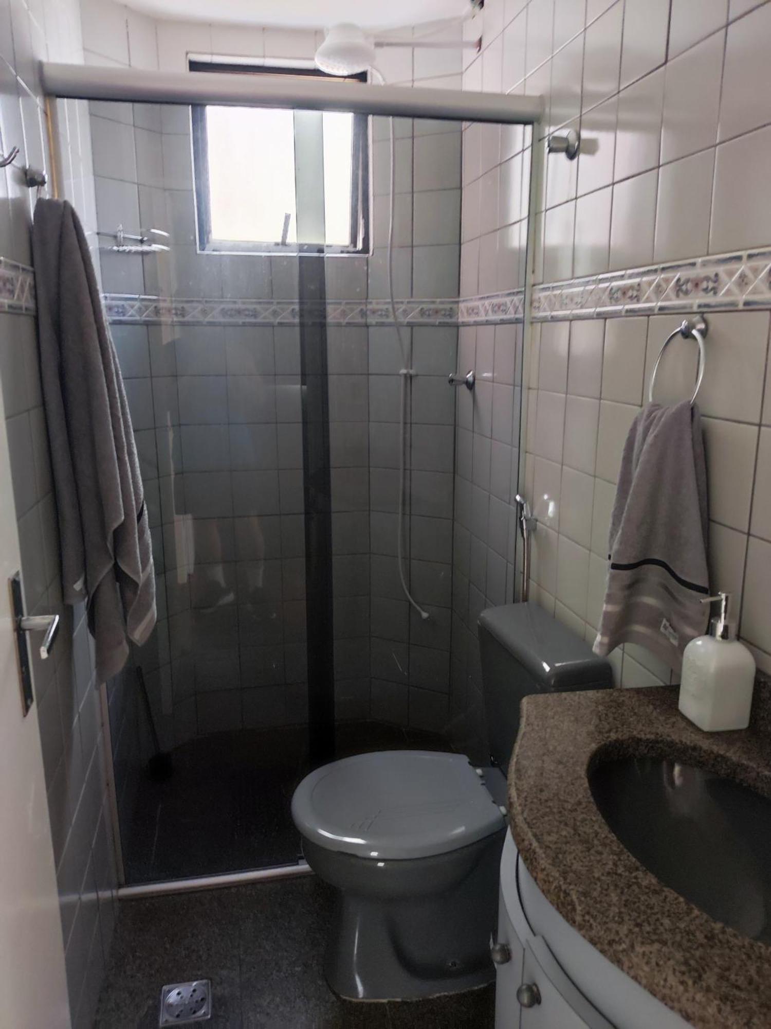 Apartamento Apto Com Suite, Garagem, Localizacao Privilegiada